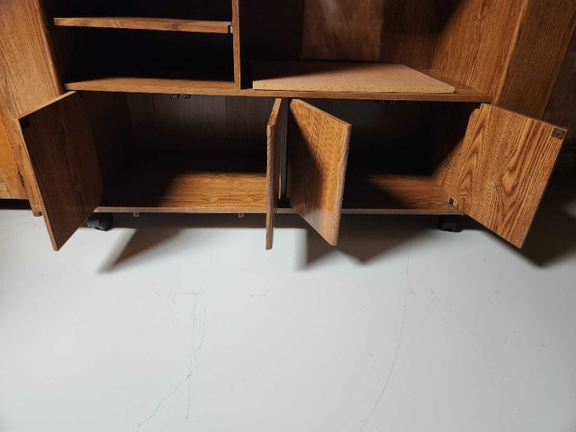 Oak Entertainment Unit - photo 3