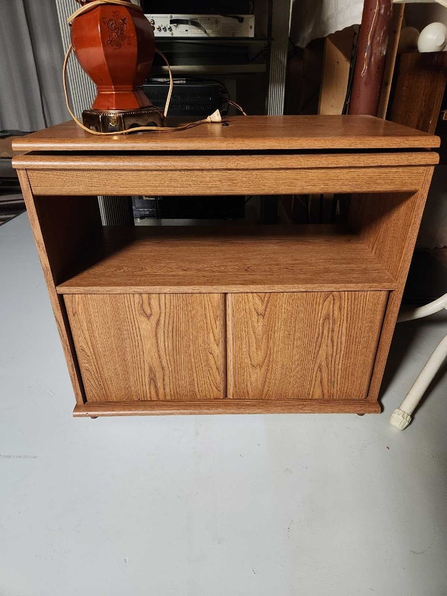Oak Media TV Stand