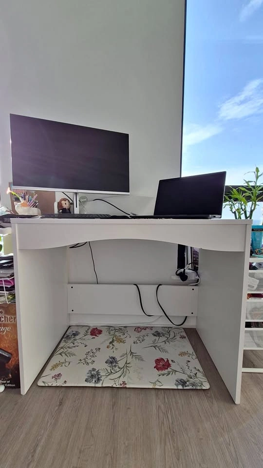 IKEA DESK/Study/Work
