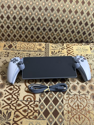 Limited edition Playstation portal - photo 5