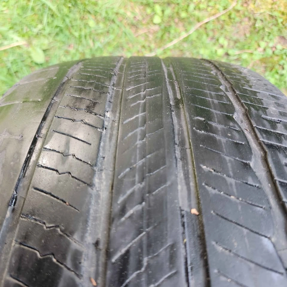 Used Tesla tires 235/45r18 extra load Michelin (4 tires) - photo 2