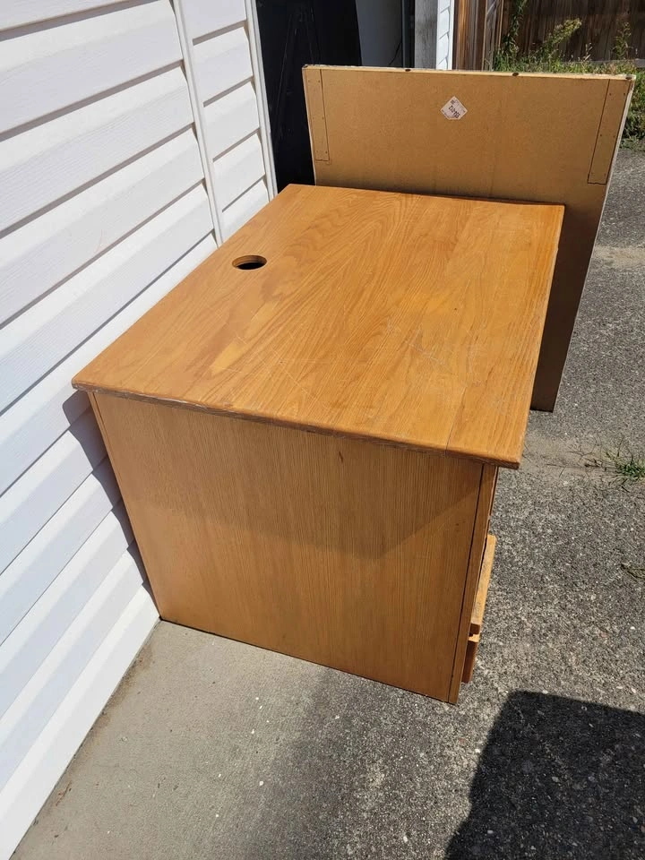 Wooden Computer Desk with Keyboard Tray - photo 3