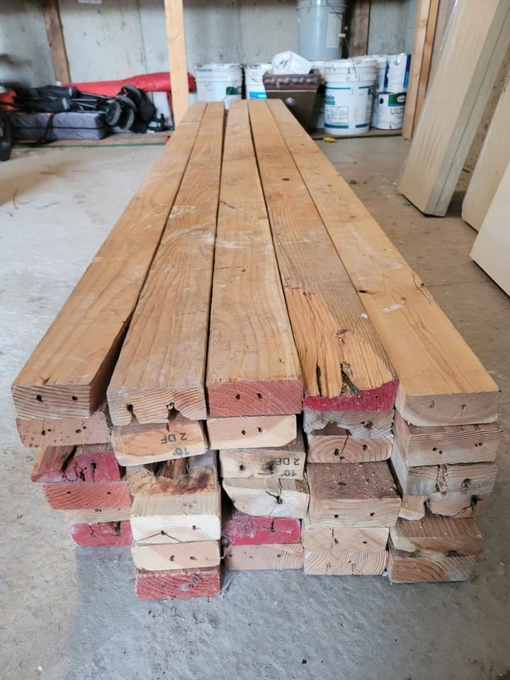 10' 2x4 Douglas Fir Lumber Studs - photo 2
