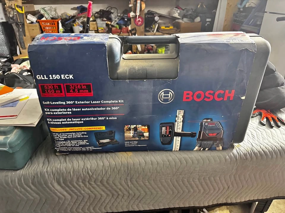 Bosch GLL 150 ECK Self-Leveling 360 Exterior Laser Kit