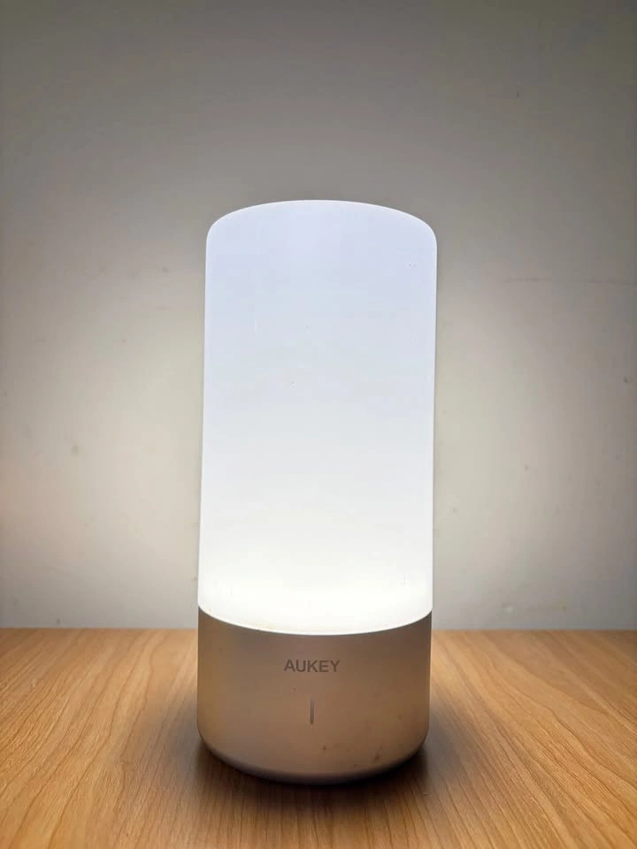 Touch Sensor RGB Table Lamp