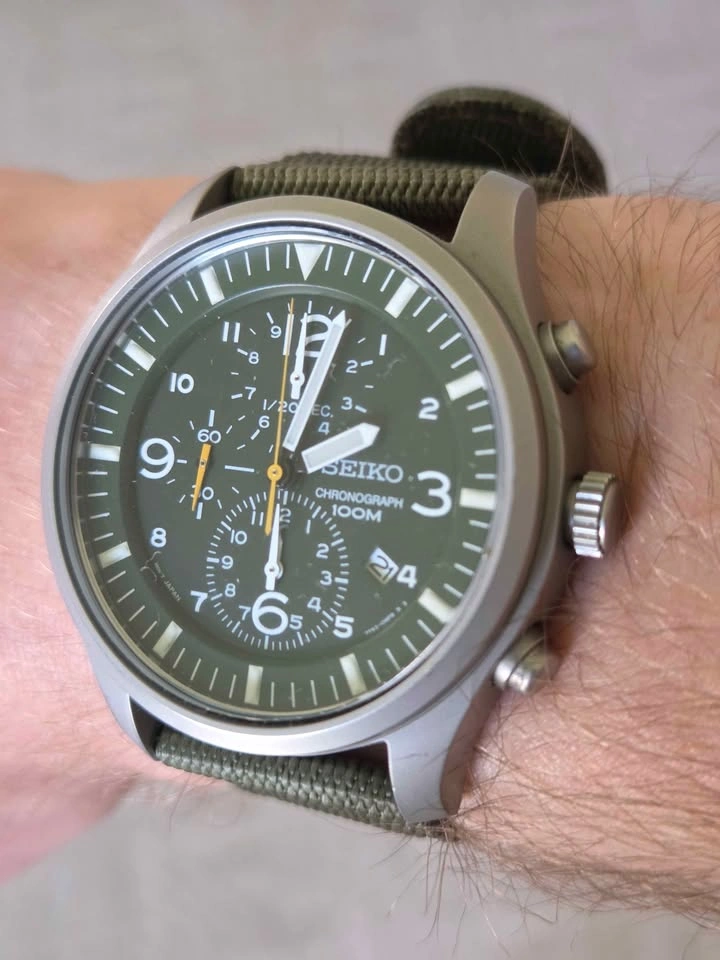 Trio of Wristwatches - photo 5