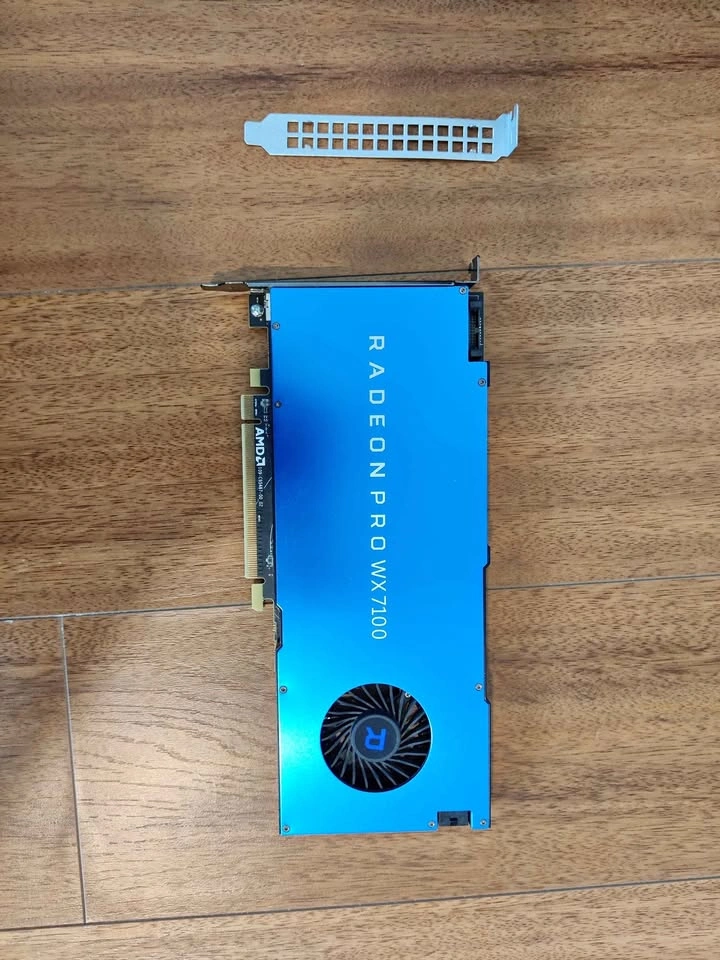AMD Radeon Pro WX 7100 8GB Workstation Graphics Card