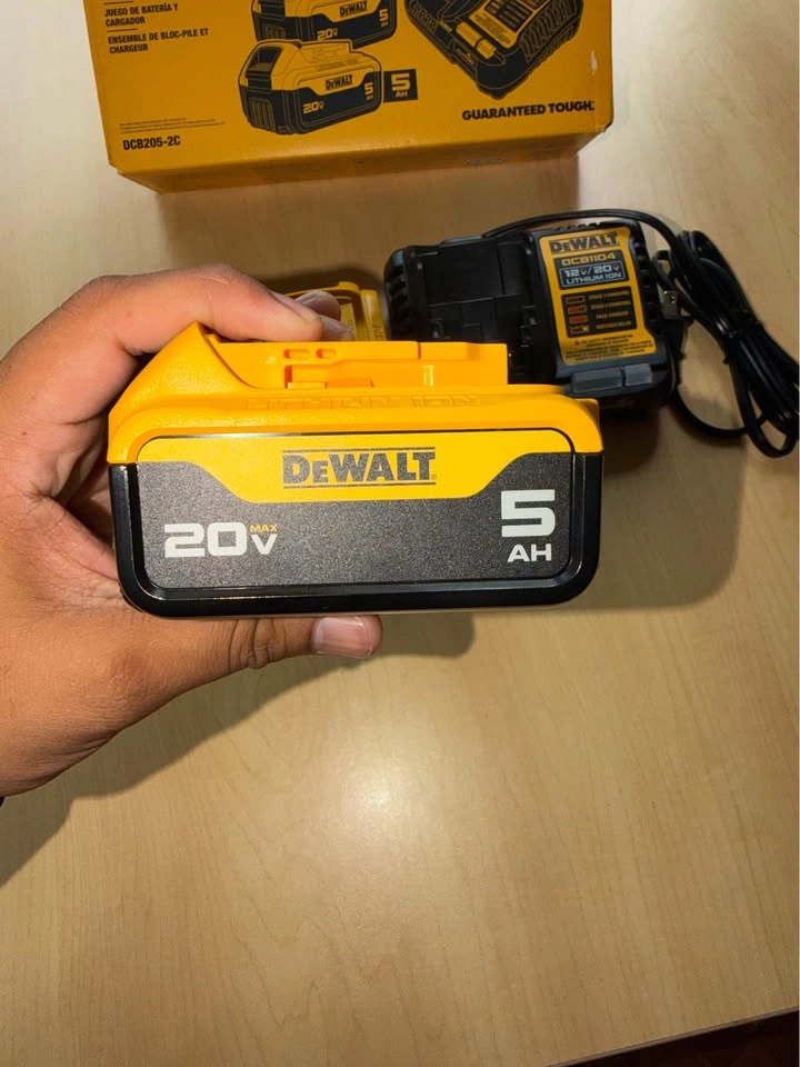 DeWalt 20V Max 2-Pack 5.0Ah Batteries and Charger DCB205-2C - photo 5