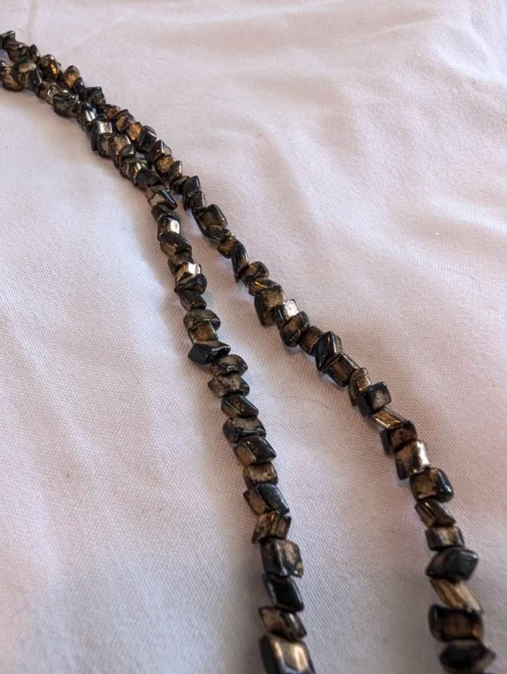 Shimmery black-stone 2-layer necklace - photo 3