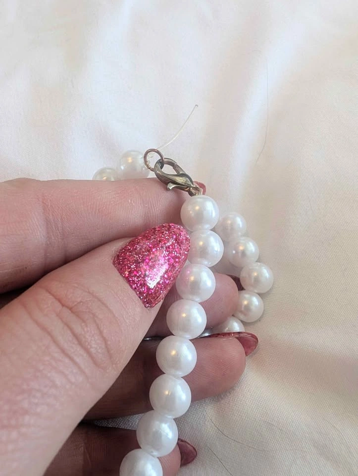 Plastic Pearl beaded choker necklace - photo 3