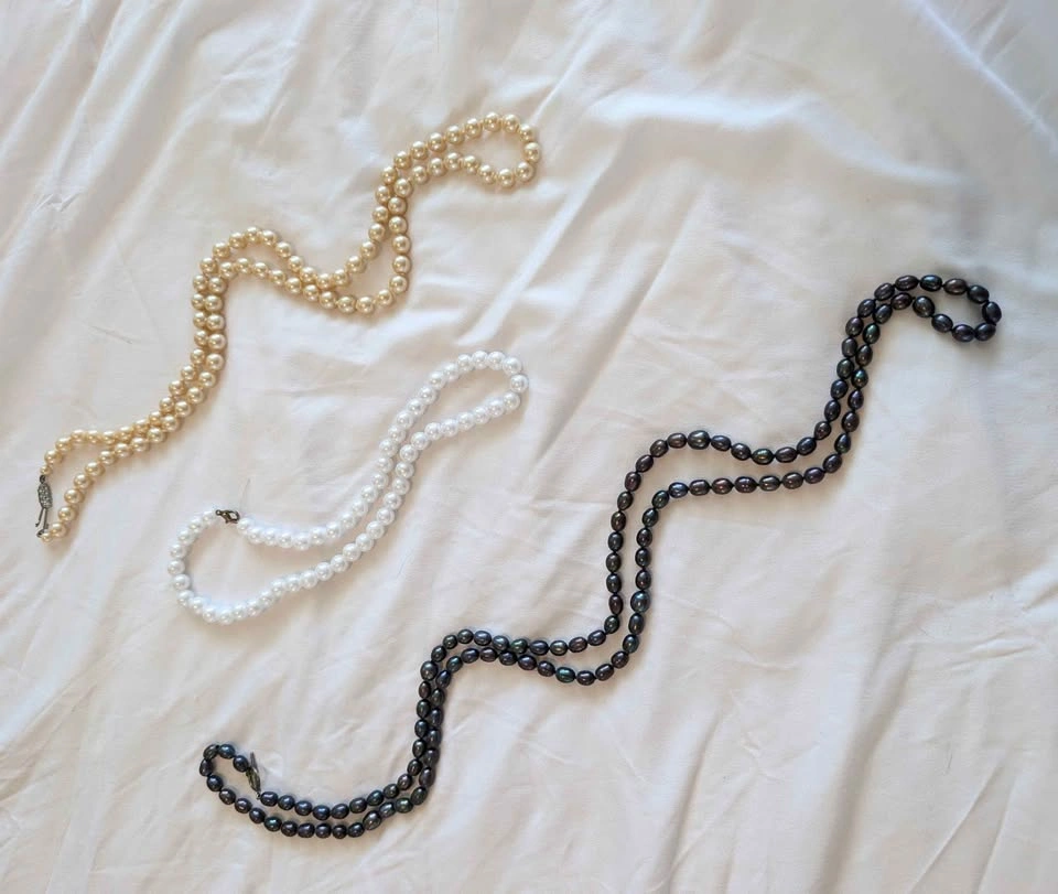 Plastic Pearl beaded choker necklace - photo 4