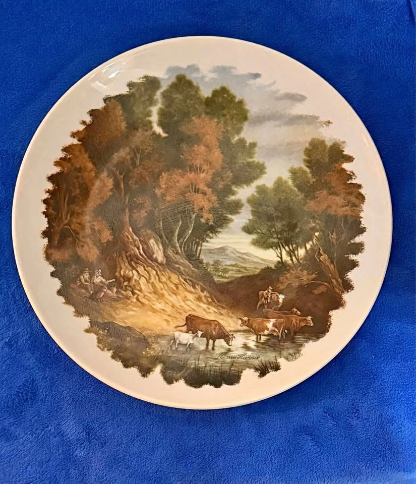 Vintage J.C. Van Hunnik 9.5” Diameter Collectible Pickard Plate