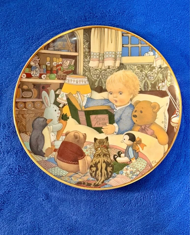 Vintage “Storytime” by Carol Lawson Decorative Collectable Frank