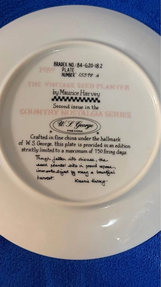 THE VINTAGE SEED PLANTER PLATE BY MAURICE HARVEY - photo 3