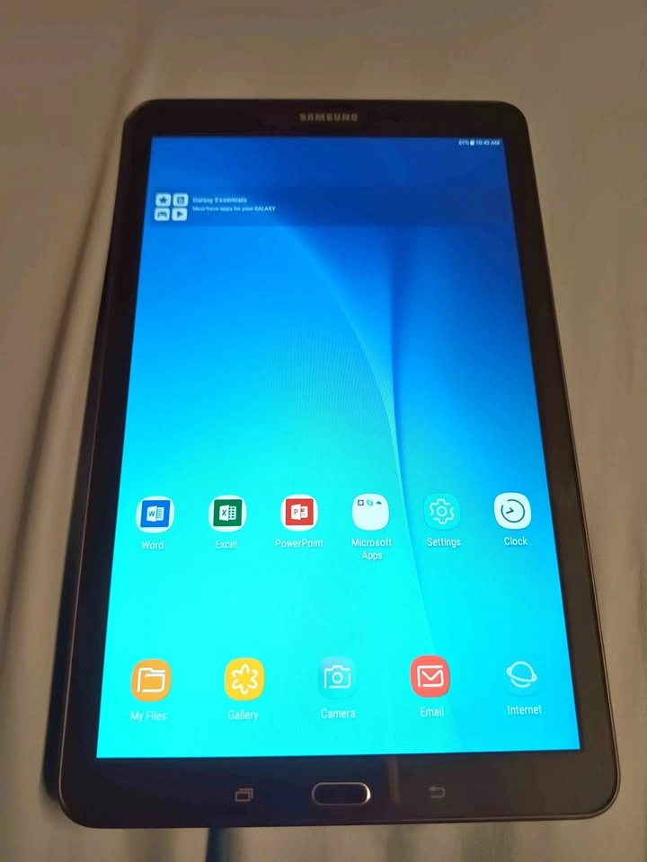 Samsung Galaxy Tab E SM-T560NU 16GB Storage Good Working Conditi