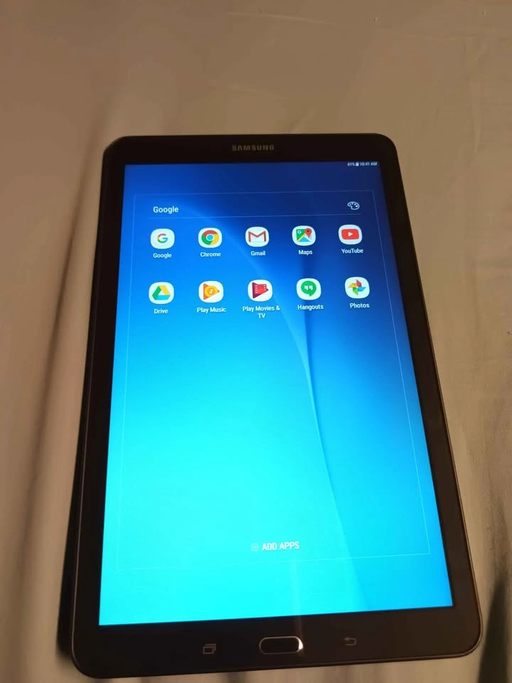 Samsung Galaxy Tab E SM-T560NU 16GB Storage Good Working Conditi - photo 2