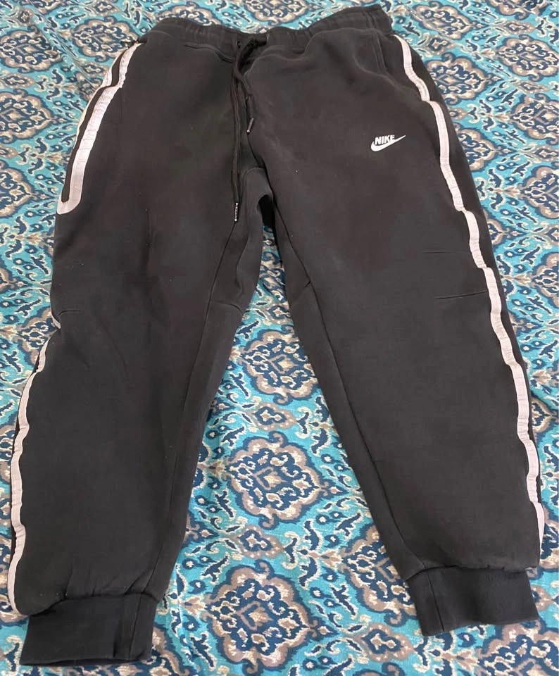 Reflective Nike tech pant