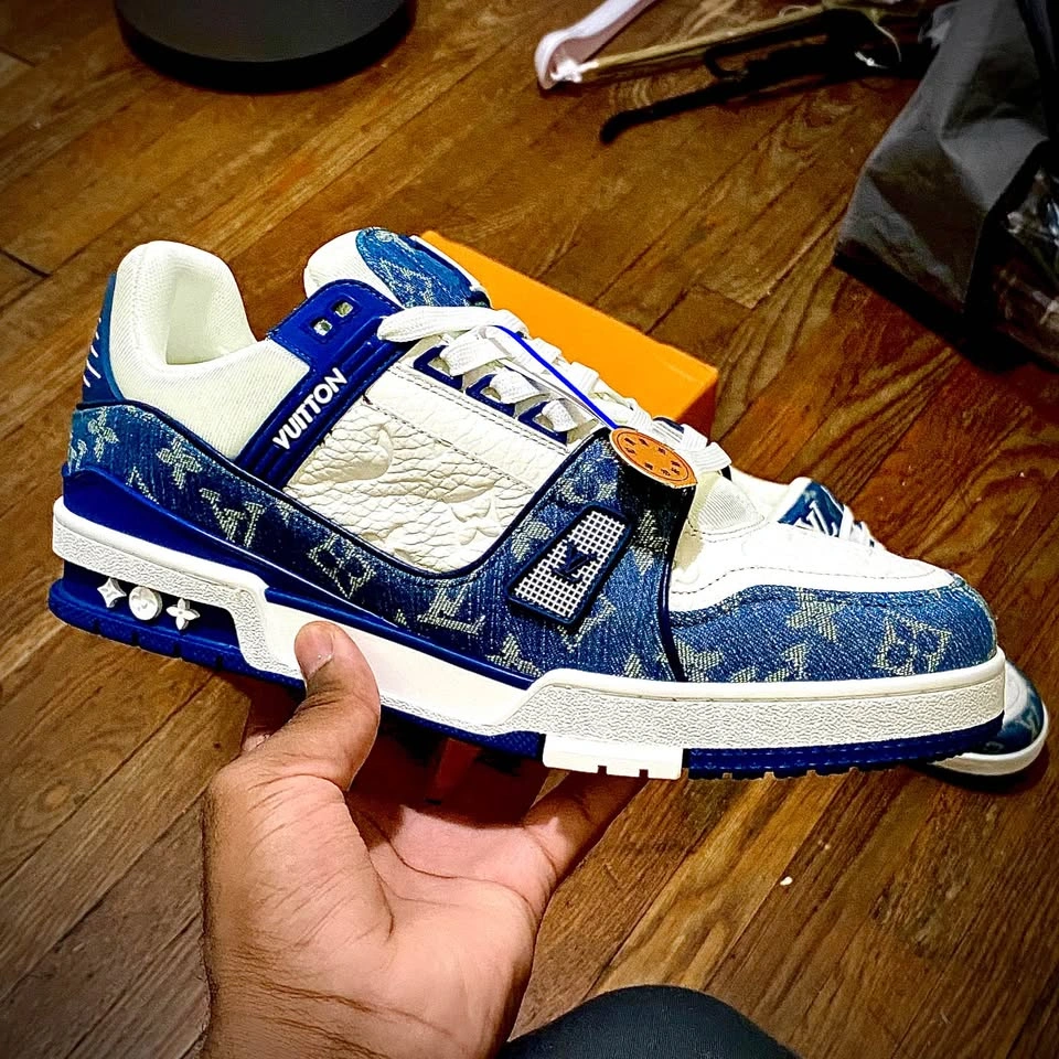 Louis Vuitton LV Trainer Sneakers — Blue/White — Men’s 12 - photo 3