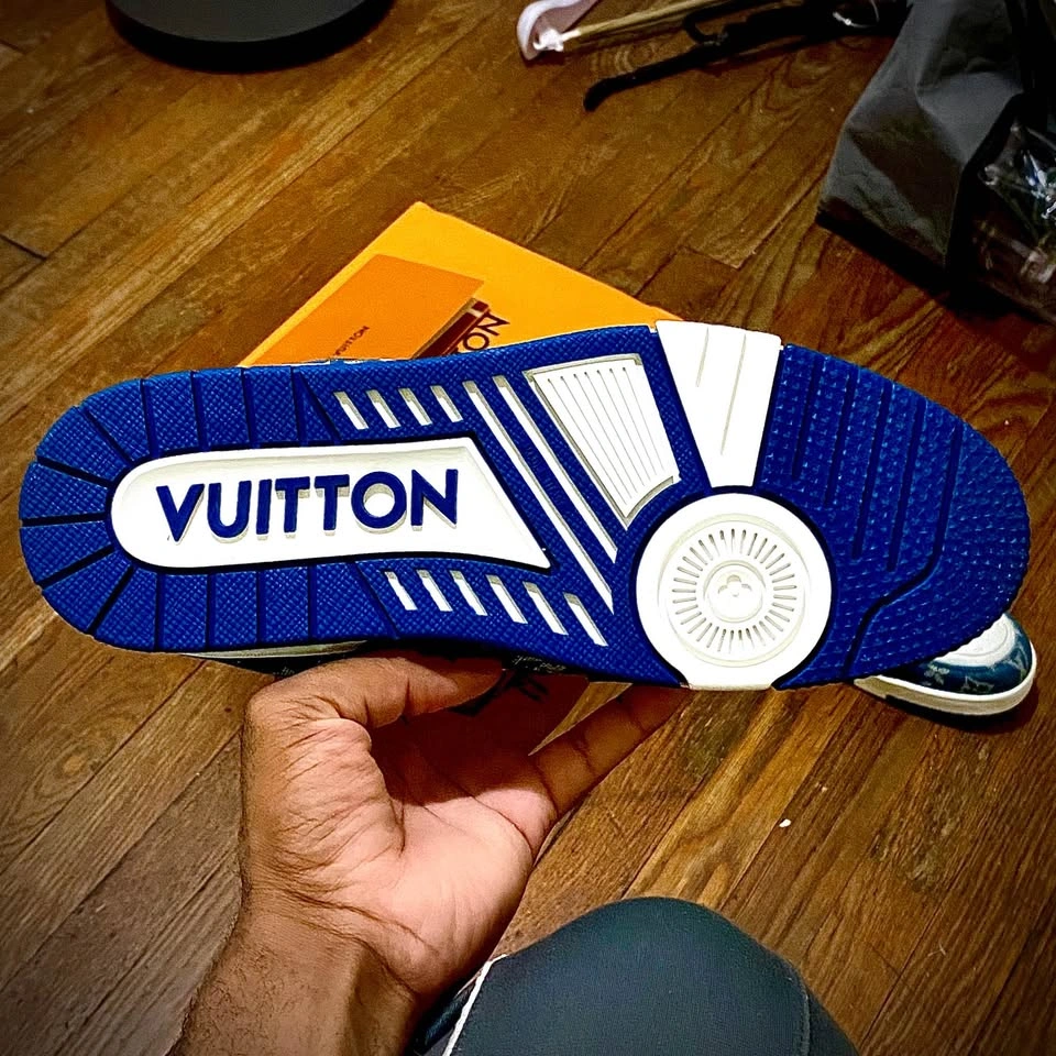 Louis Vuitton LV Trainer Sneakers — Blue/White — Men’s 12 - photo 4