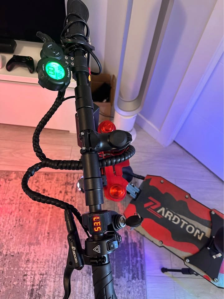 Zardton Electric Scooter with Seat - photo 3