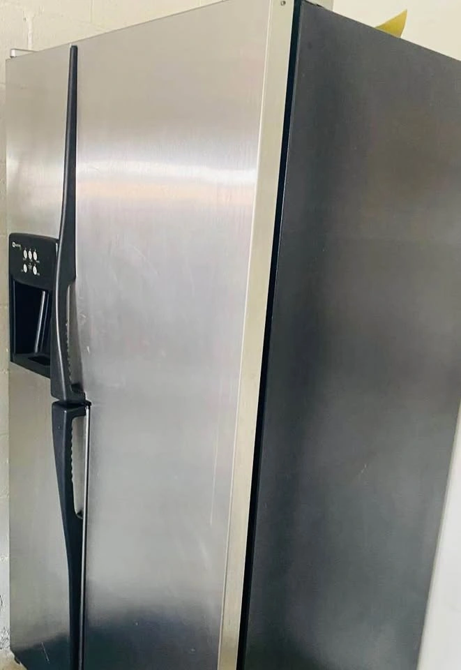 Maytag Side-by-Side Refrigerator - photo 5