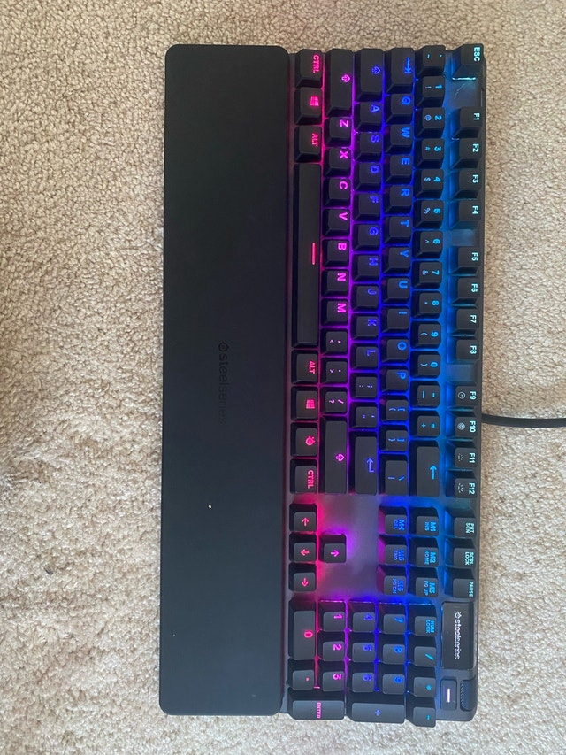 SteelSeries Apex Pro Mechanical Gaming Keyboard - photo 2