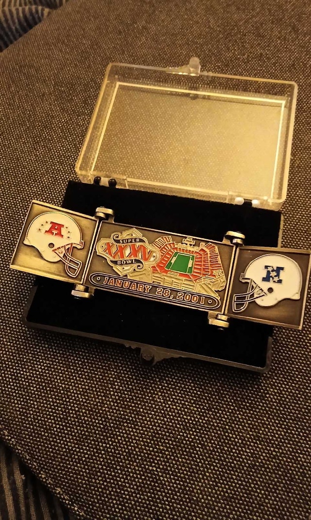 Super Bowl XXXV Pin