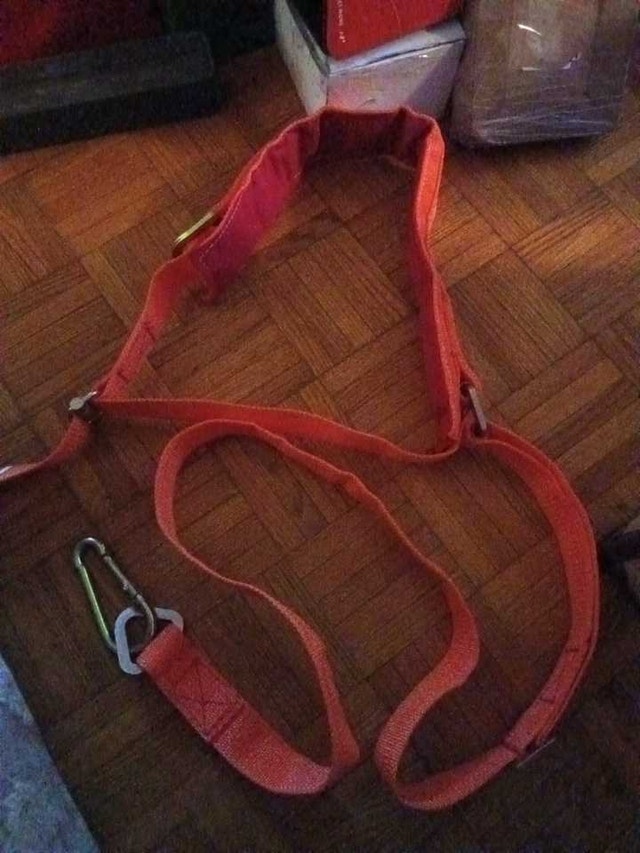 Lineman Harness. Brand new. - photo 2