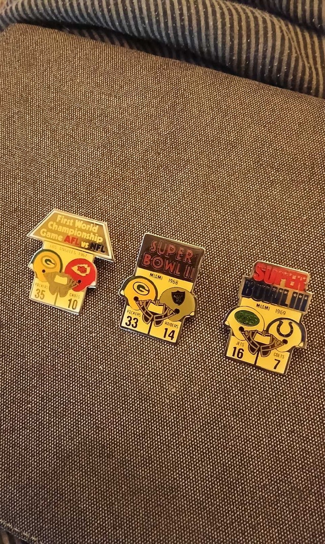 NFL Pins: Super Bowl I, II, and III - photo 5