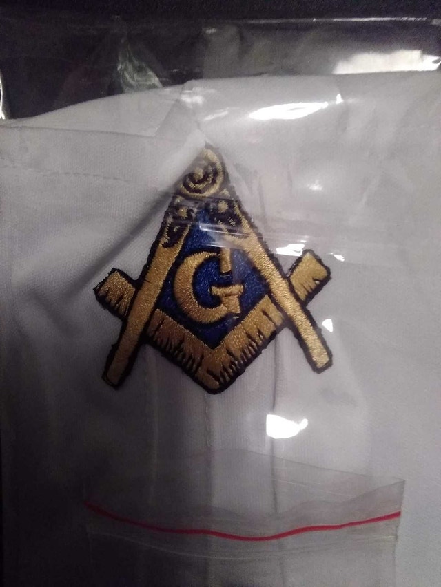 Masonic Collectibles. Gloves, coin and pin. - photo 5