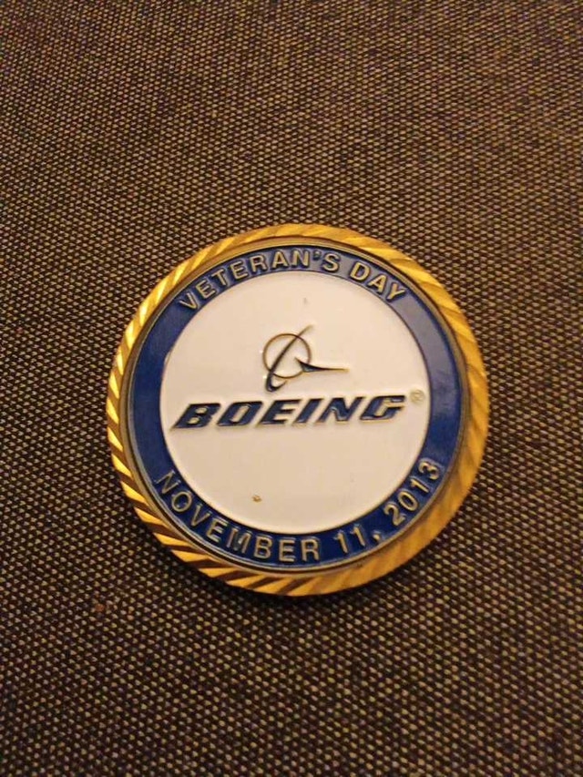 Boeing challenge Coin - photo 4