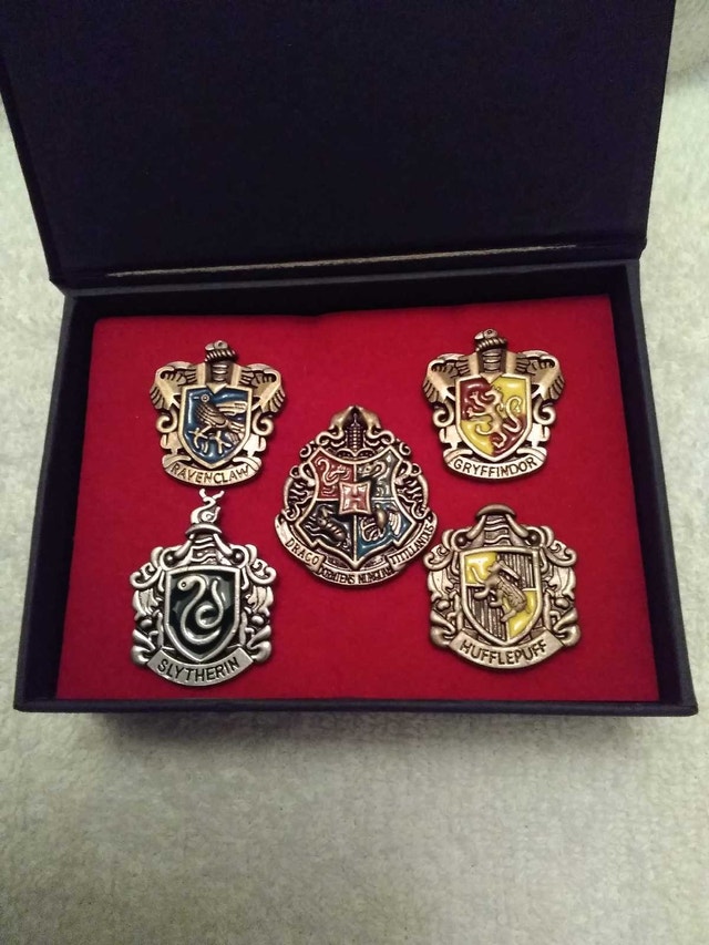 Harry Potter Pin Set - photo 3