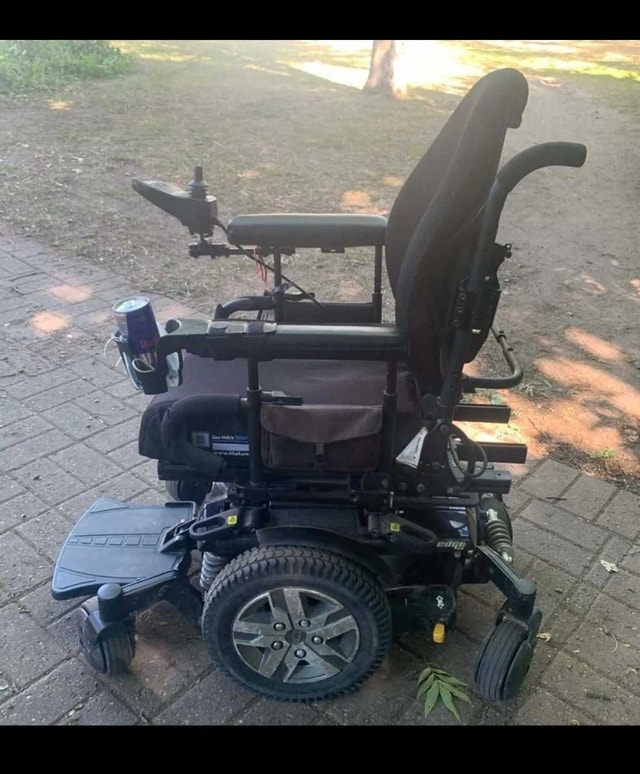 Quantum Edge Wheelchair