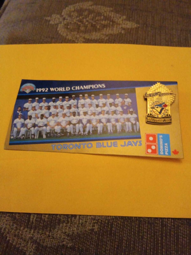 1992 World series Blue Jays Pin - photo 3