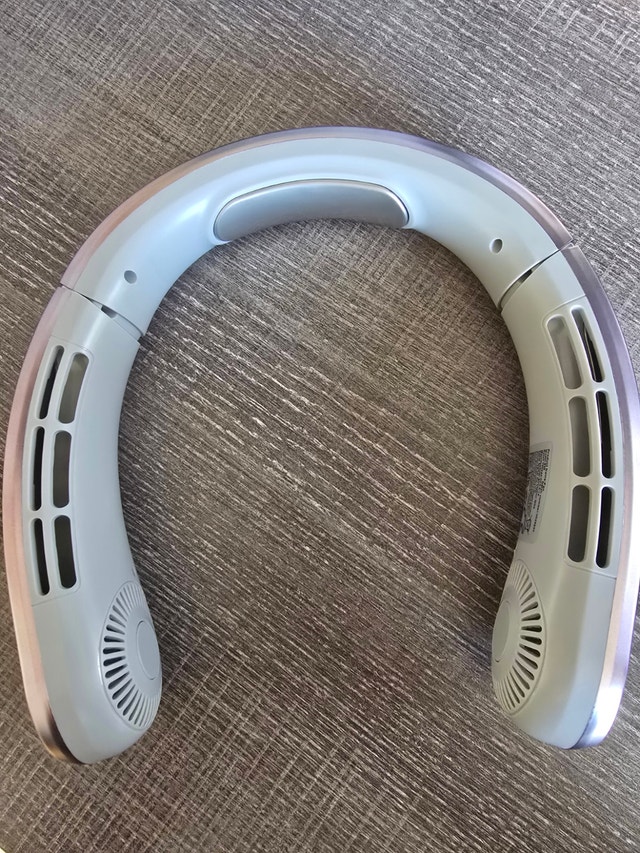 Neck Fan – Lightweight Wearable Fan - photo 4