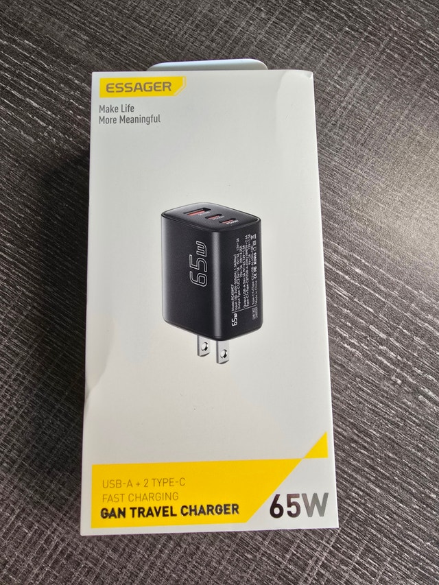 Charger 65W GaN USB Type C Charger Digital Display QC 4.0 - photo 2