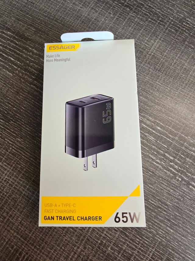 65W GaN USB-C Fast Charger - photo 2
