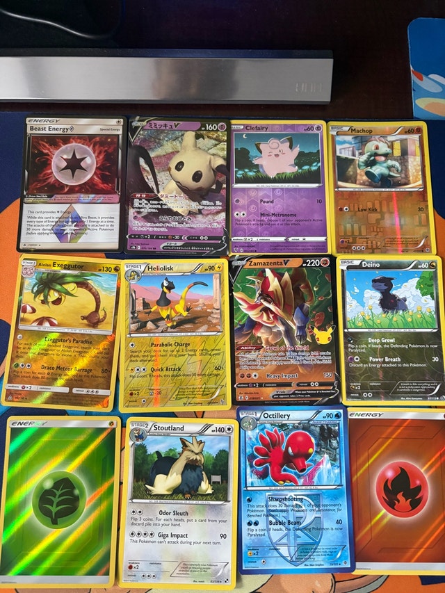 Pokemon Lot of Randomly Assorted Rare cards