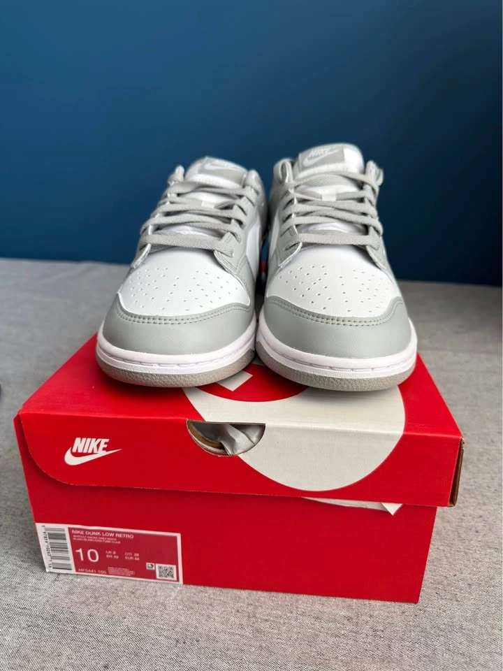 Nike Smoke Grey Retro Dunks (size 10) - photo 3