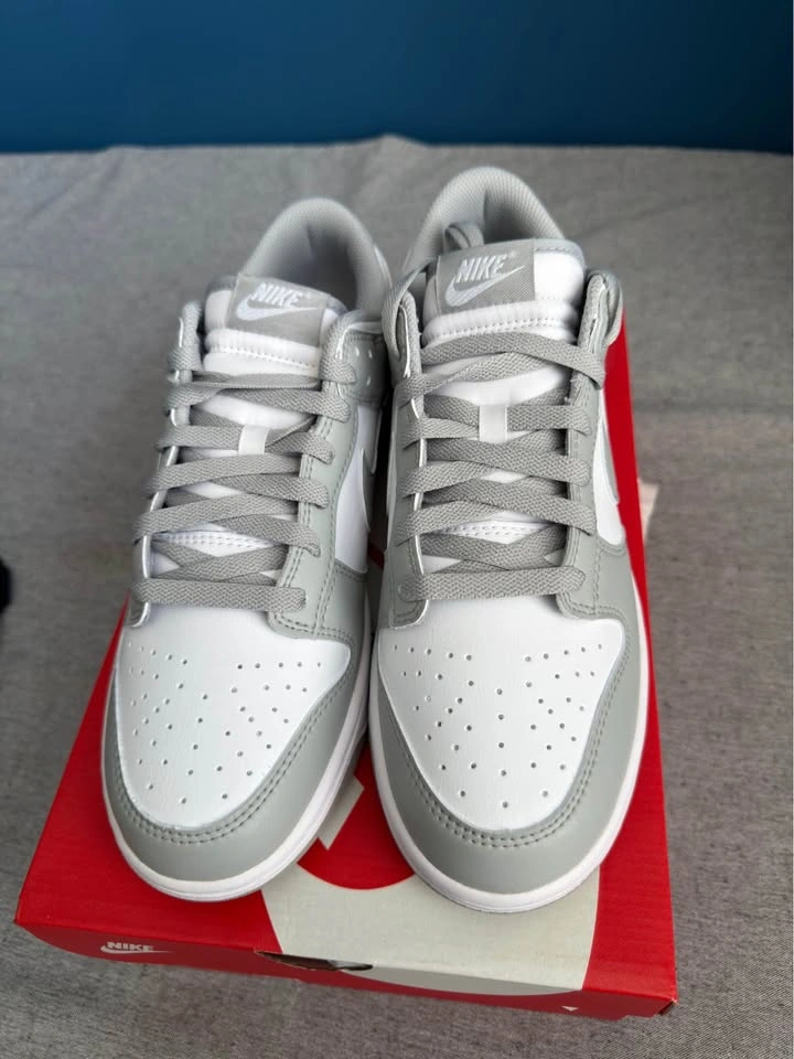 Nike Smoke Grey Retro Dunks (size 10) - photo 4