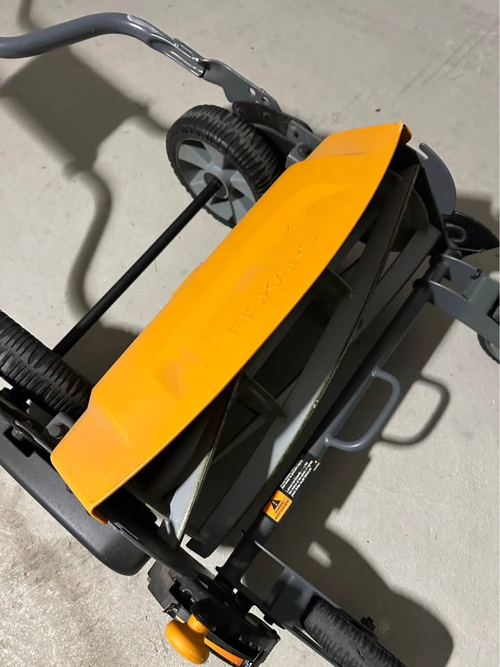 Fiskars StaySharp Max Reel Mower - photo 2