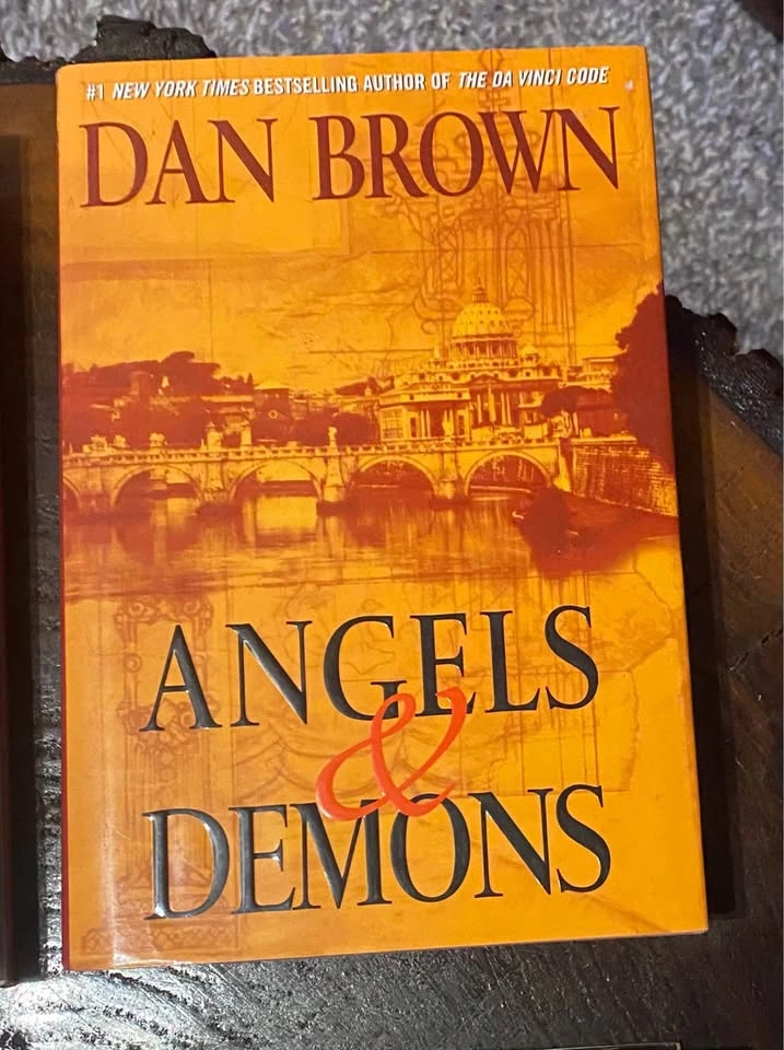 Dan Brown Book Set: The Da Vinci Code, Angels & Demons, Inferno, - photo 3