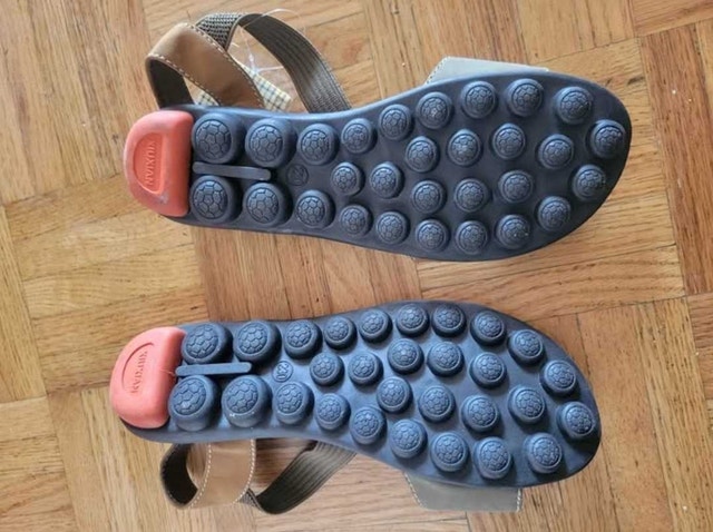 Size 6 Sandals - photo 2