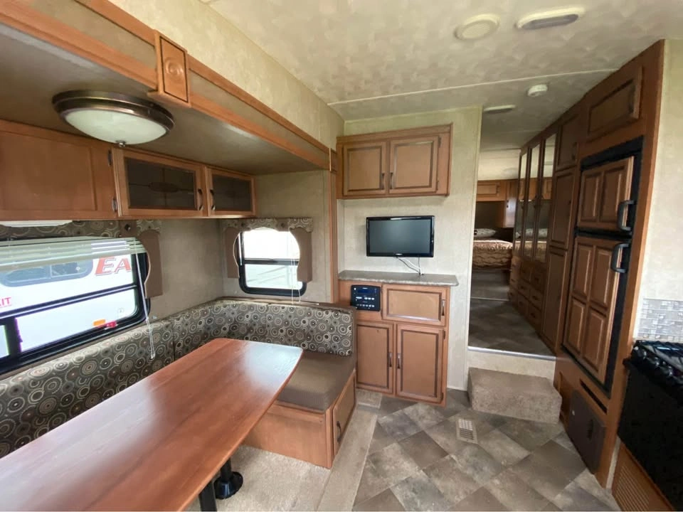 2015 Palomino Puma - photo 5