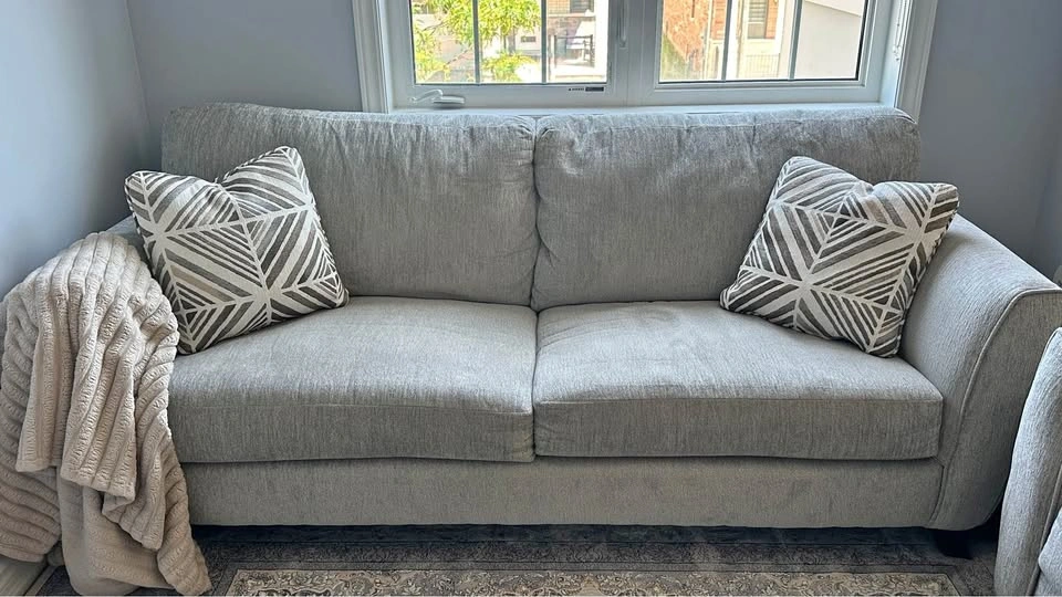 Light Grey Sofa Set – Excellent Condition