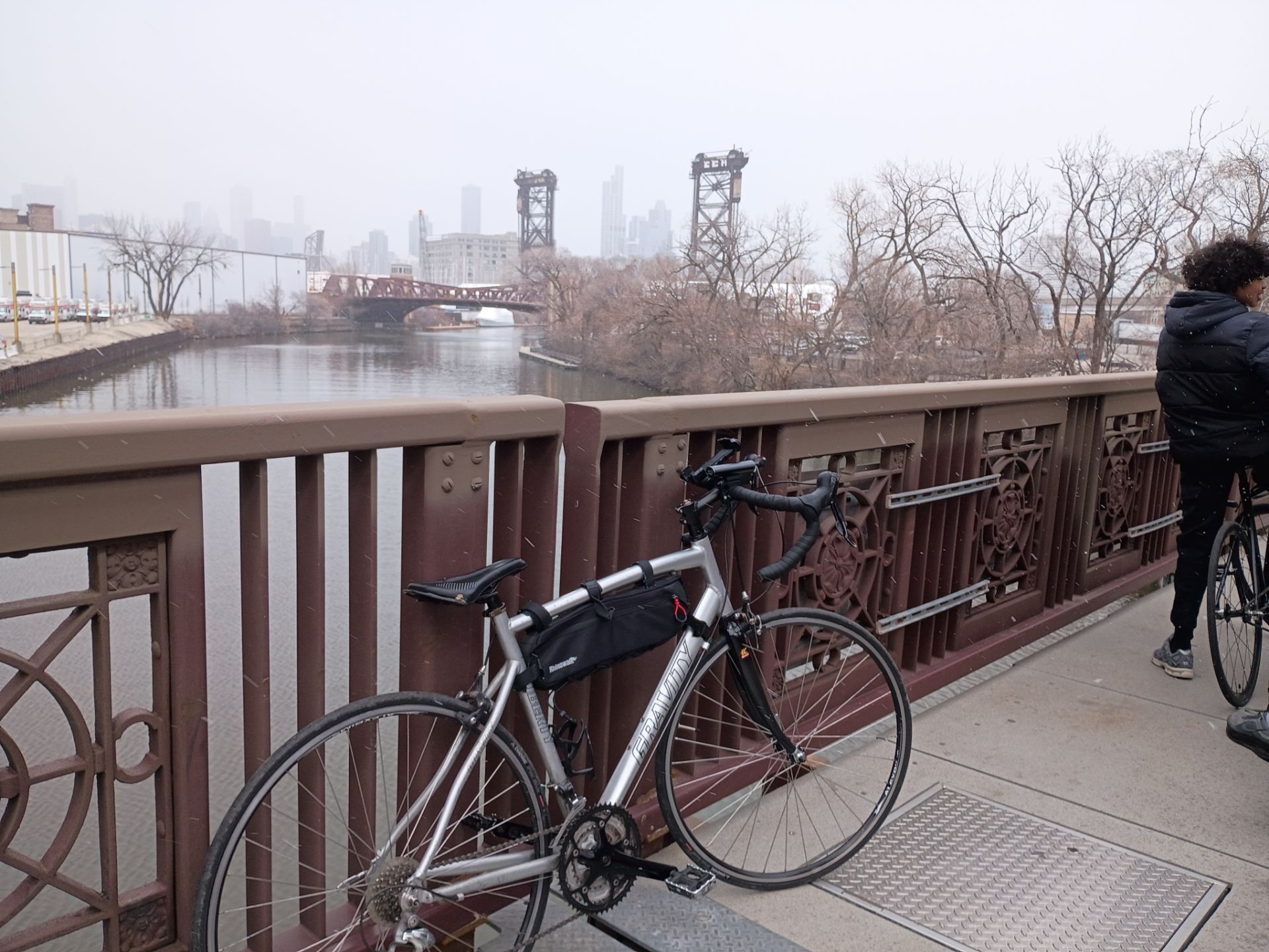 Gravity Road Bike (send offers)