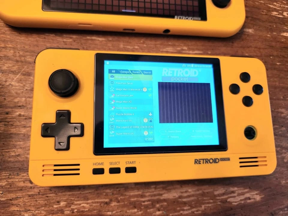 RP2 + RP3 Handheld Console - Yellow - photo 3