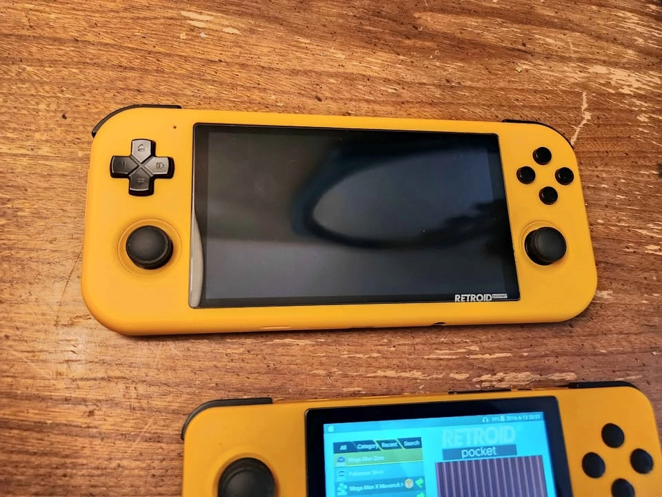 RP2 + RP3 Handheld Console - Yellow - photo 4
