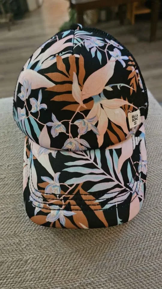 Billabong baseball hat image indicator(2)