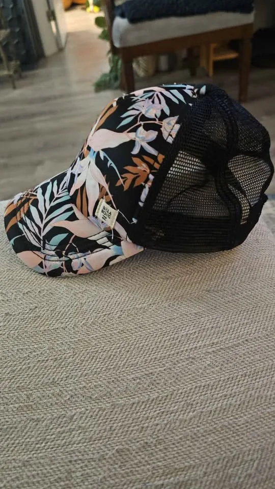 Billabong baseball hat image indicator(3)